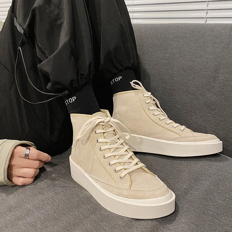 Korean fashion high-top shoes autumn and winter new all-match sneakers winter trend casual shoes student shoes
Korean fashion high-top shoes autumn and winter new all-match sneakers winter trend casual shoes student shoes