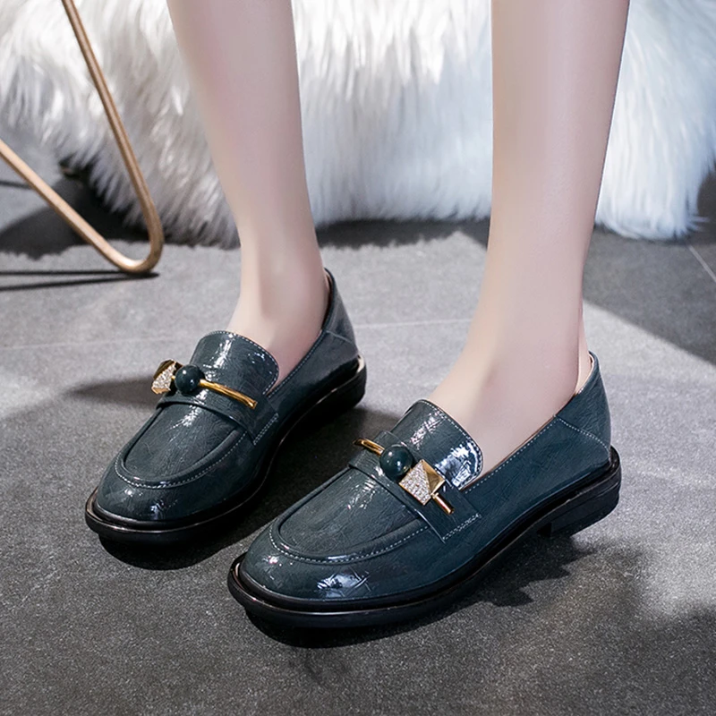 Low Heel Shoes Vintage College Style Girls Party Shoes Woman Patent Leather Heel Hot Sale Square Heel Pumps Women Shoes Black
Low Heel Shoes Vintage College Style Girls Party Shoes Woman Patent Leather Heel Hot Sale Square Heel Pumps Women Shoes Black