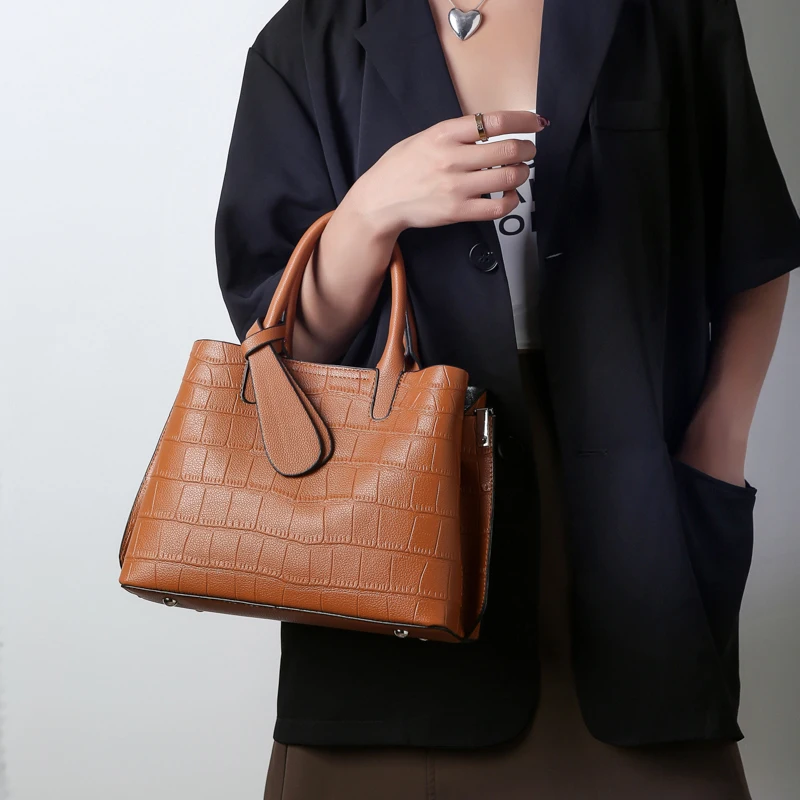 High Quality Women PU Leather Handbags Shoulder Bags Fashion Ladies Crossbody Bags for Women Casual Female Tote Messenger Bags
High Quality Women PU Leather Handbags Shoulder Bags Fashion Ladies Crossbody Bags for Women Casual Female Tote Messenger Bags
