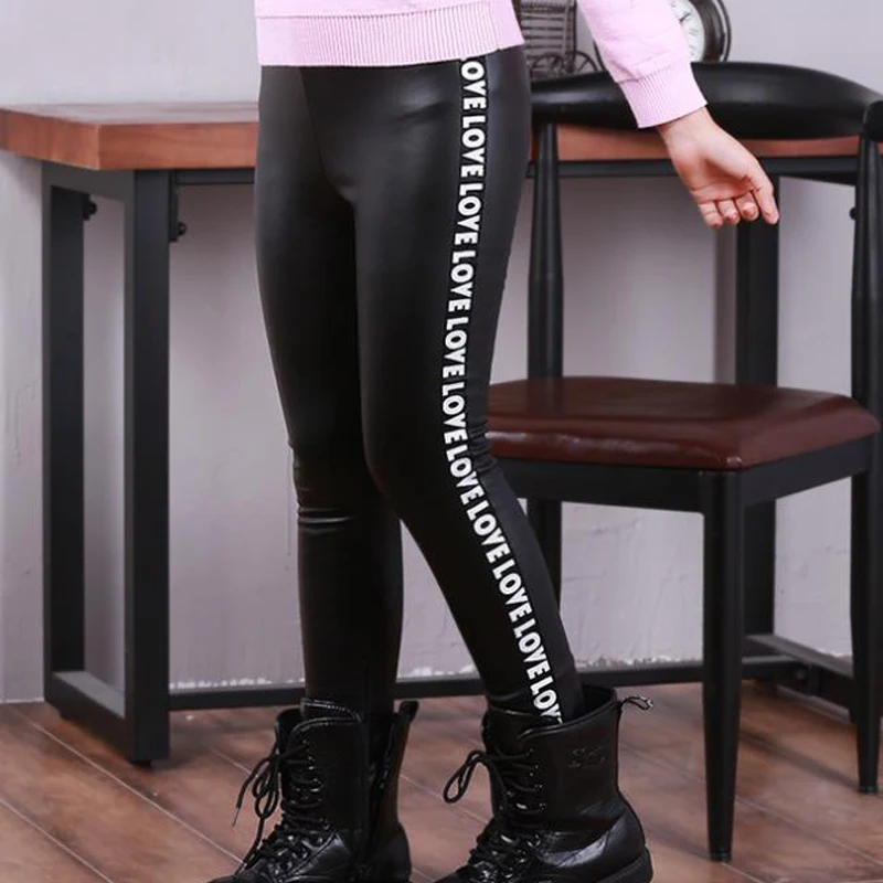 New Baby Girls Leather Pants High Quality Elastic Waist Skinny Legging For Girls Spring Kids Girls Trousers kids Letter Leggings
New Baby Girls Leather Pants High Quality Elastic Waist Skinny Legging For Girls Spring Kids Girls Trousers kids Letter Leggings