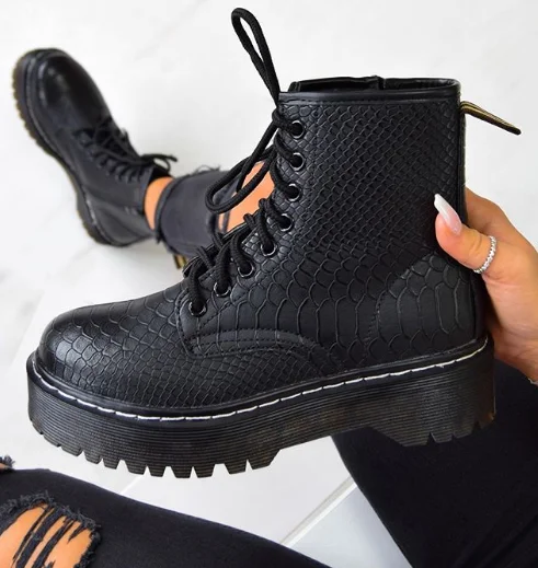 GOGD/Женская обувь ; Martin на платформе; Женские зимние теплые ботинки из искусственной кожи и шерсти ; Большие размеры
GOGD/Женская обувь ; Martin на платформе; Женские зимние теплые ботинки из искусственной кожи и шерсти ; Большие размеры