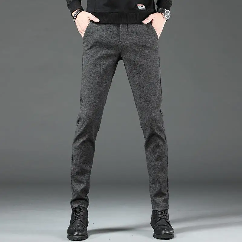 New Arrivals Men's Straight Jeans Distressed Denim Pants Winter Ripped Denim Trousers
New Arrivals Men's Straight Jeans Distressed Denim Pants Winter Ripped Denim Trousers