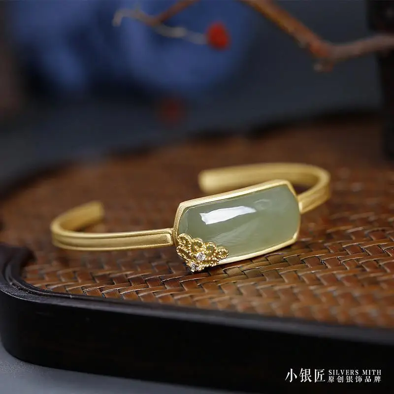 Spring and Summer New Original S925 Sterling Silver Handmade Ancient Gold Bracelet Natural Hetian Jade Open-End Bracelet Safe Sq
Spring and Summer New Original S925 Sterling Silver Handmade Ancient Gold Bracelet Natural Hetian Jade Open-End Bracelet Safe Sq