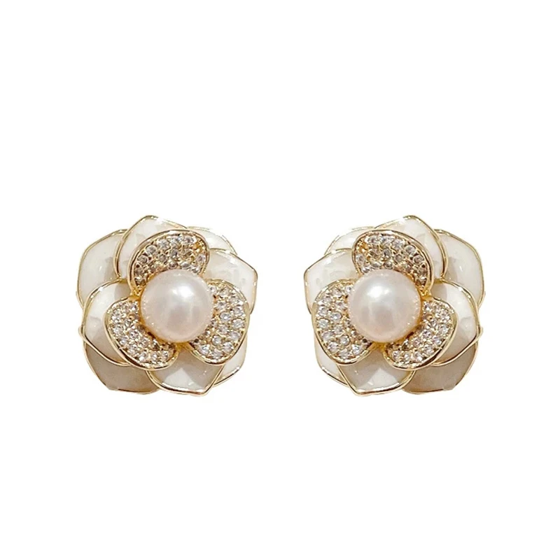 2021 New Korean Trendy Simulated-pearl Flower Stud Earrings Fashion Camellia Zircon Studs Crystal Jewelry Women Girls Gifts
2021 New Korean Trendy Simulated-pearl Flower Stud Earrings Fashion Camellia Zircon Studs Crystal Jewelry Women Girls Gifts