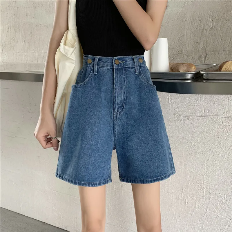 2021 New Summer Women Vintage High Waist Slim Shorts Female Casual Loose Wide Leg Denim Shorts 2 Colors
2021 New Summer Women Vintage High Waist Slim Shorts Female Casual Loose Wide Leg Denim Shorts 2 Colors