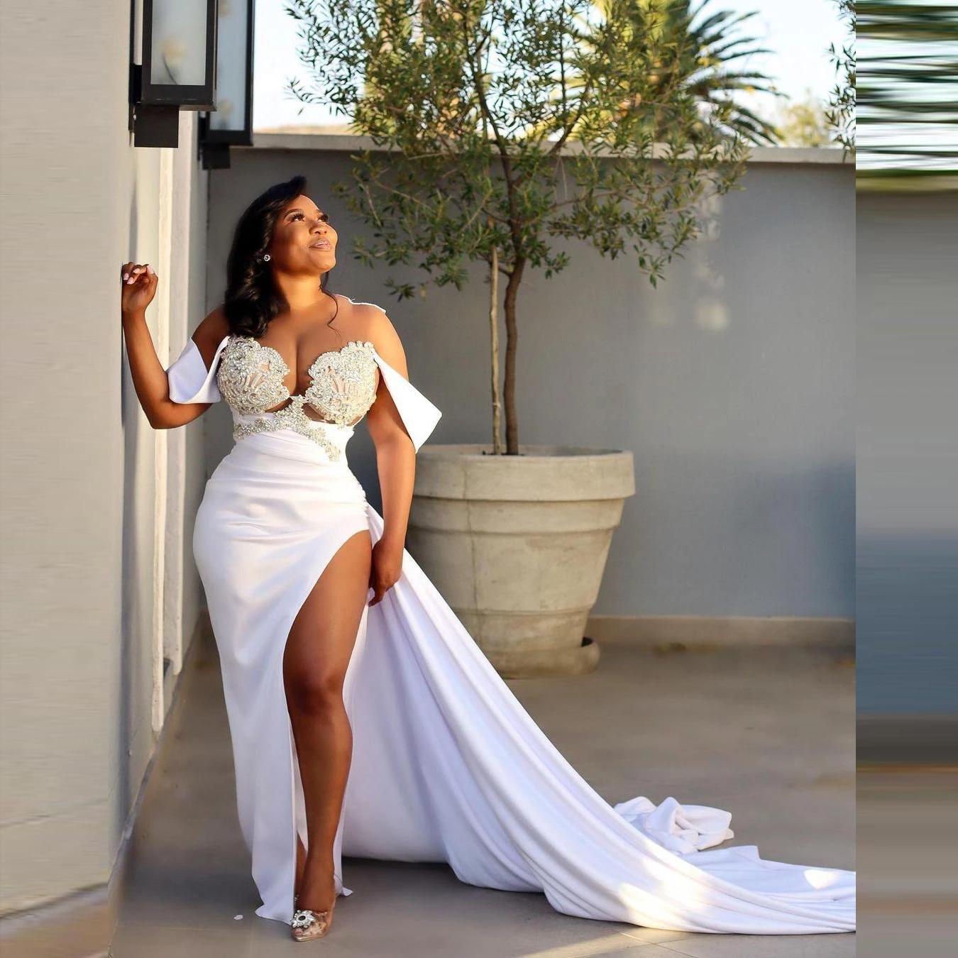 Sexy perspective round neck high slit beaded mermaid party dress banquet wedding prom dress aso ebi
Sexy perspective round neck high slit beaded mermaid party dress banquet wedding prom dress aso ebi
