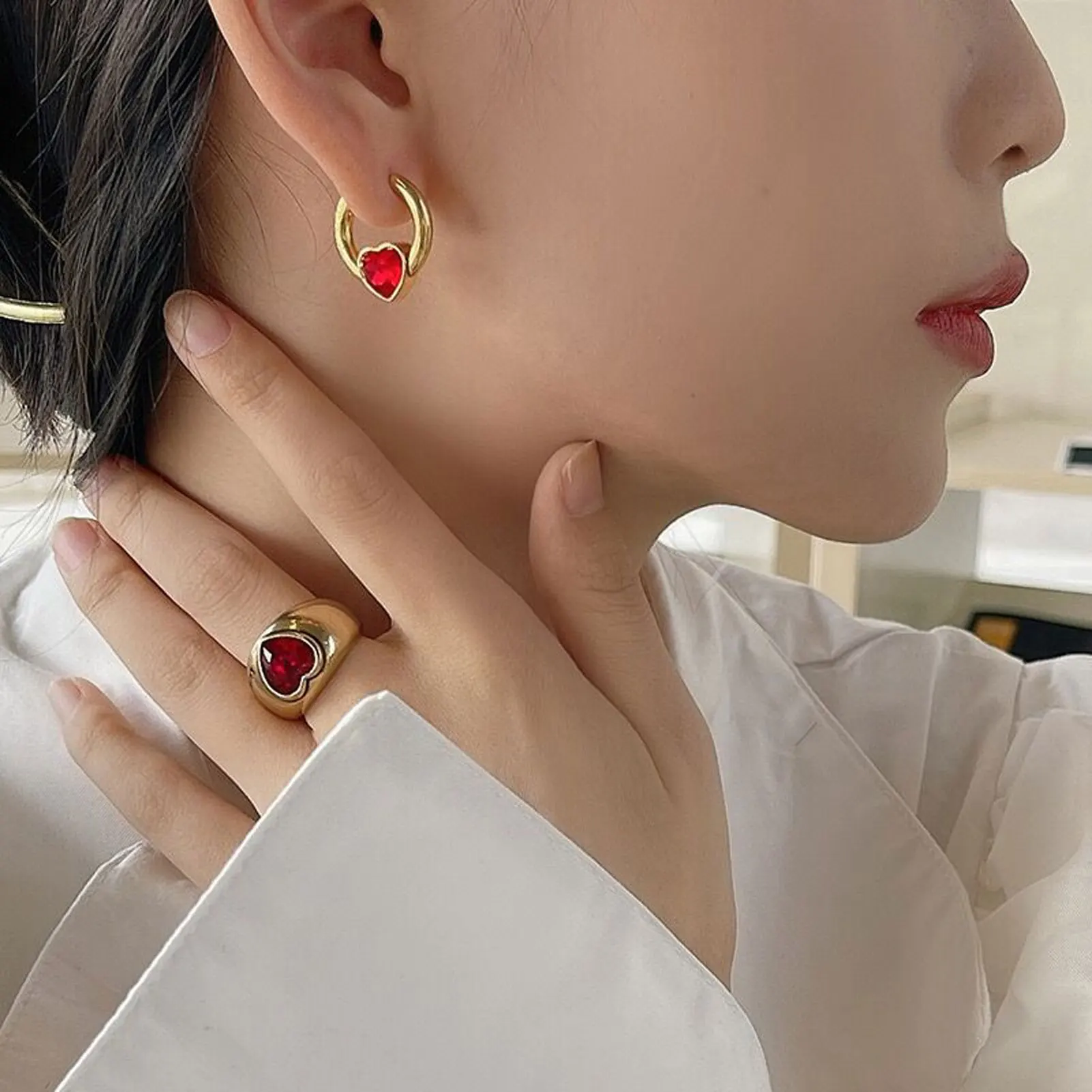 Red Green CZ Heart Hoop Earrings 18K Gold Plated Small Hoops for Women Girls Christmas Gift
Red Green CZ Heart Hoop Earrings 18K Gold Plated Small Hoops for Women Girls Christmas Gift