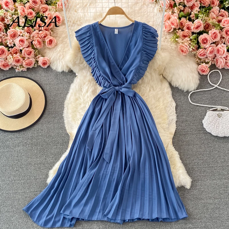 New Women Casual Pleated Dress Summer Sleeveless Sexy V Neck Bandage Dresses Ladies Elegant A Line Dress Long Robe Vestidos 
New Women Casual Pleated Dress Summer Sleeveless Sexy V Neck Bandage Dresses Ladies Elegant A Line Dress Long Robe Vestidos