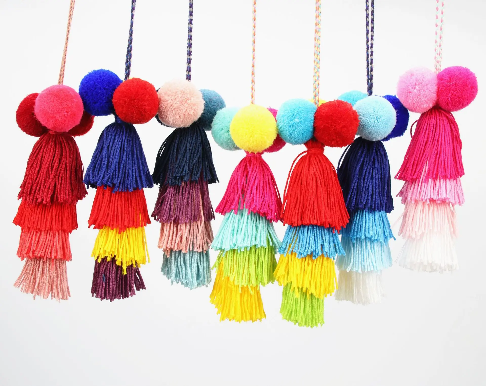 1pc Boho Jewelry Pompom Keychains With Tassel Bag Accessories Bag Hanging For Women Gift
1pc Boho Jewelry Pompom Keychains With Tassel Bag Accessories Bag Hanging For Women Gift