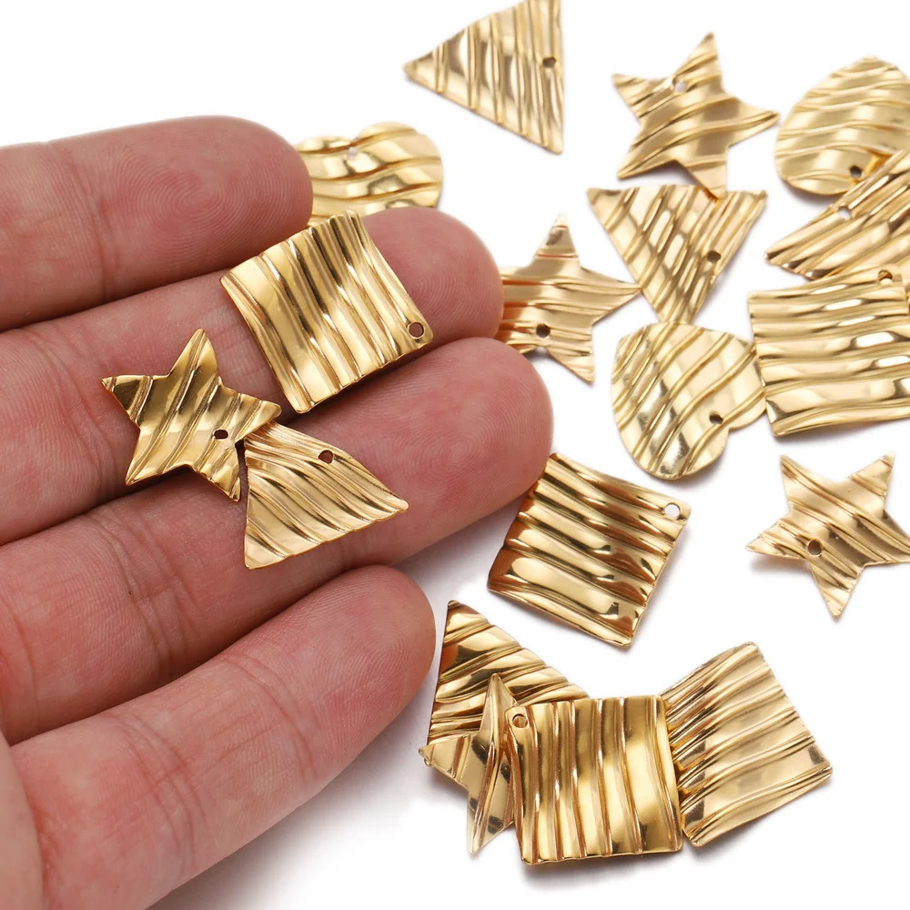 XUQIAN 2022 Fashion Stainless Steel Gold Distortion Moon Love Star Pendants for DIY Earrings Making Findings Accessories P0003
XUQIAN 2022 Fashion Stainless Steel Gold Distortion Moon Love Star Pendants for DIY Earrings Making Findings Accessories P0003