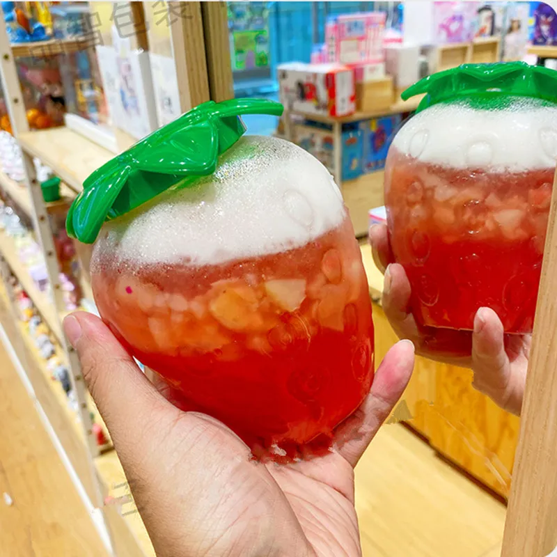10pcs Net red strawberry milkshake cup creative 500ml clear plastic bottle PET cold drinks juice milk tea ice cream cup with lid
10pcs Net red strawberry milkshake cup creative 500ml clear plastic bottle PET cold drinks juice milk tea ice cream cup with lid