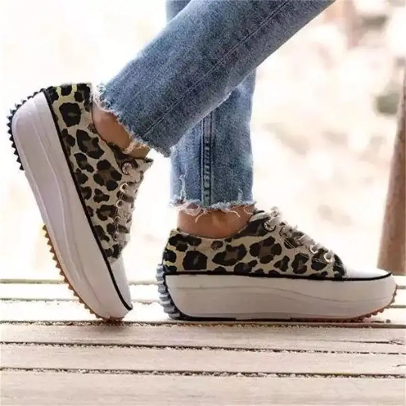 2021 Summer Women New Flat Bottom LaceUp SportsShoesFashionable Comfortable Antiskid Breathable Hot Sale Platform Shoes ZZ197
2021 Summer Women New Flat Bottom LaceUp SportsShoesFashionable Comfortable Antiskid Breathable Hot Sale Platform Shoes ZZ197