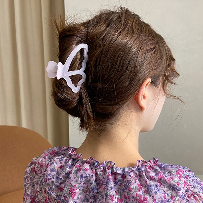 3.4 inch Hair Clip Acetate Large Hair Claw Solid Color Butterfly Hollow Catch Clips French Barrette for women Hair Accessories
3.4 inch Hair Clip Acetate Large Hair Claw Solid Color Butterfly Hollow Catch Clips French Barrette for women Hair Accessories