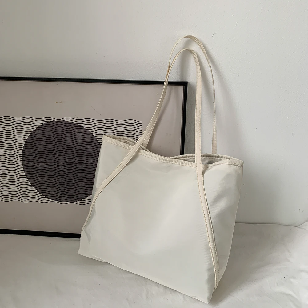 Women Elegant Nylon Cotton Padded Lattice Handbag Casual Autumn Winter Solid Color Top-Handle Bag Reusable Storage Bag
Women Elegant Nylon Cotton Padded Lattice Handbag Casual Autumn Winter Solid Color Top-Handle Bag Reusable Storage Bag