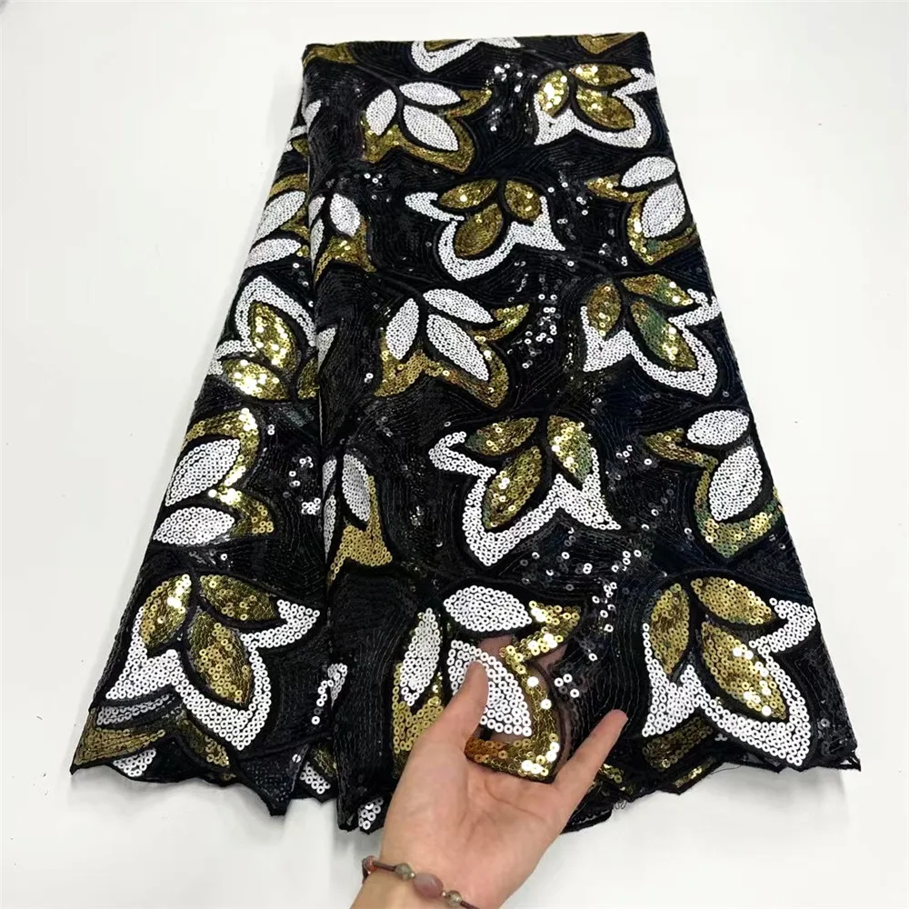 Nigerian Green color Lace Fabric High Quality Mesh Material French Shinning Sequins Fabric Embroidery Women Party Dress F4-31891 
Nigerian Green color Lace Fabric High Quality Mesh Material French Shinning Sequins Fabric Embroidery Women Party Dress F4-31891