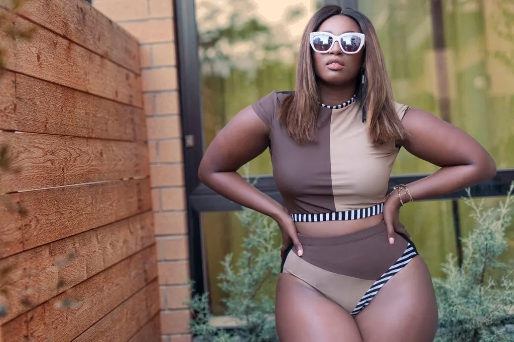 Contrast Color Patchwork Women Plus Size Swimwear Two Piece Sets 2021 Summer O-neck Crop Tops Underwear Bikini Bathing Suit
Contrast Color Patchwork Women Plus Size Swimwear Two Piece Sets 2021 Summer O-neck Crop Tops Underwear Bikini Bathing Suit