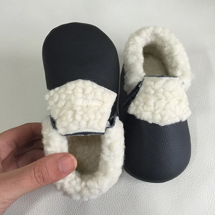 Newborn Prewalker Winter Thicken Baby Shoes Wool Fluffy Shoes Genuine Leather Soft Anti-slip Bottom First Walker Baby Shoes
Newborn Prewalker Winter Thicken Baby Shoes Wool Fluffy Shoes Genuine Leather Soft Anti-slip Bottom First Walker Baby Shoes
