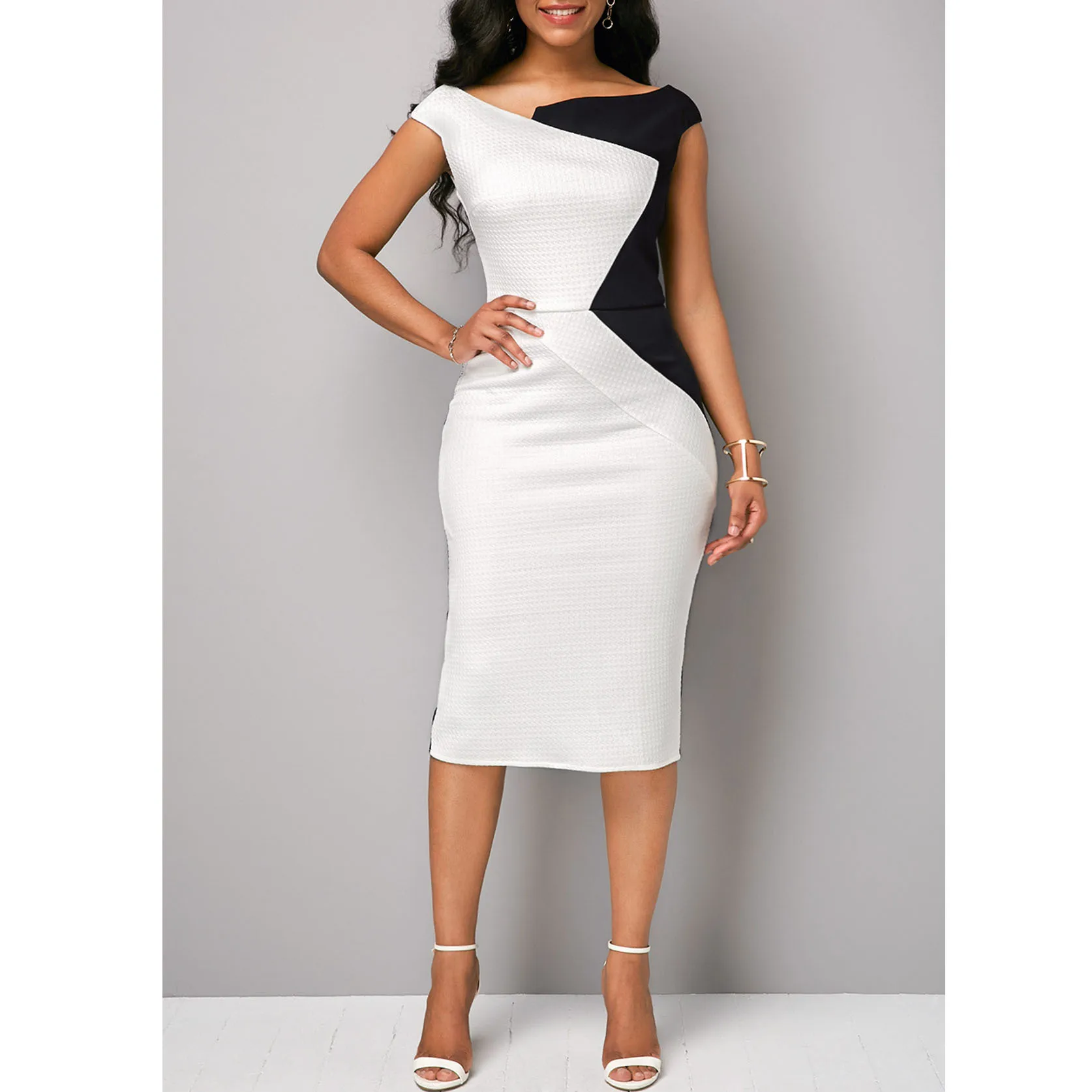 European and American plus Size Color Contrast Patchwork Stretch Knitted Professional Commute Sheath Dress Women's Clothing
European and American plus Size Color Contrast Patchwork Stretch Knitted Professional Commute Sheath Dress Women's Clothing