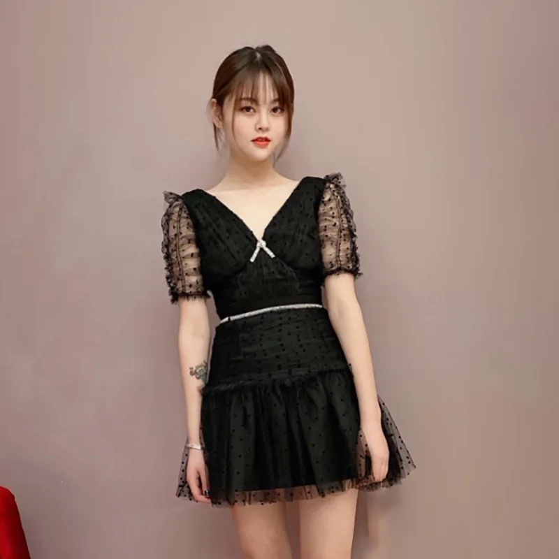 Summer New Puff Sleeve Black Lace A-Line Mini Dress Elegant Sexy Backless Party Women's Ruffles Dresses Party Clothing 2021
Summer New Puff Sleeve Black Lace A-Line Mini Dress Elegant Sexy Backless Party Women's Ruffles Dresses Party Clothing 2021