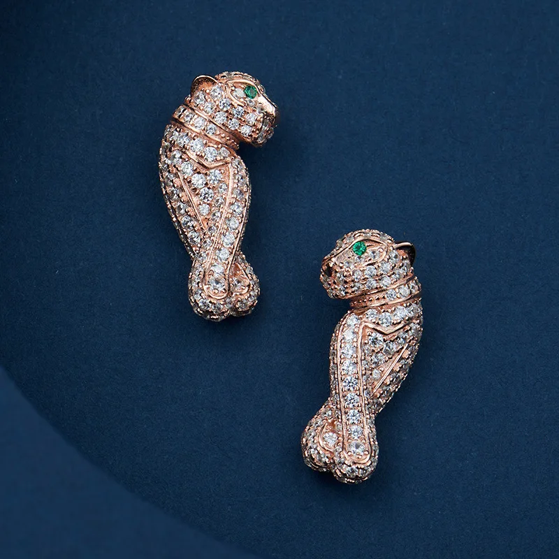 S925 Leopard Gold-plated Micro-inlaid Zircon Personality Trendy Leopard Earrings
S925 Leopard Gold-plated Micro-inlaid Zircon Personality Trendy Leopard Earrings