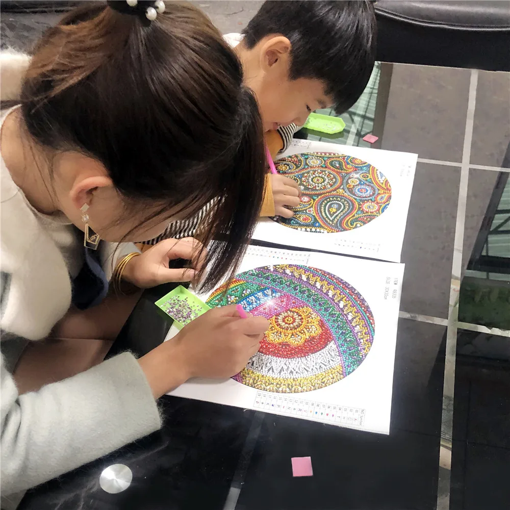 5D diamond painting full Round diamond DIY Home Decoration new animal world diamond embroidery kit
5D diamond painting full Round diamond DIY Home Decoration new animal world diamond embroidery kit