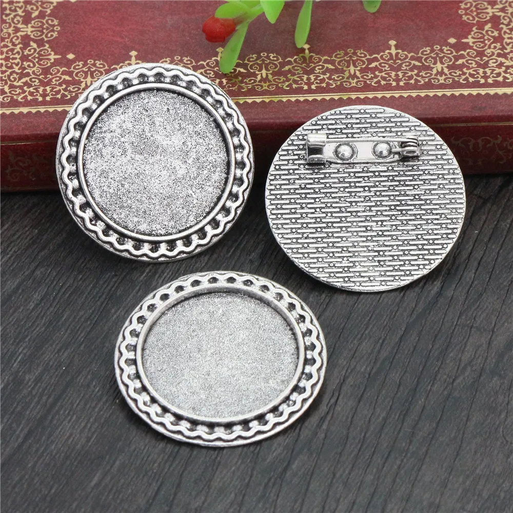 New Fashion 5pcs 25mm Inner Size Antique Silver Plated and Bronze Brooch Classical Style Cabochon Base Setting
New Fashion 5pcs 25mm Inner Size Antique Silver Plated and Bronze Brooch Classical Style Cabochon Base Setting