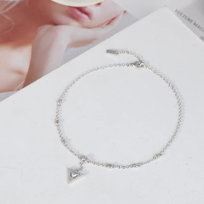 S925 Sterling Silver Triangle Anklet Female Fashion Luxury Niche Exquisite Foot Jewelry Beach Anklet Bracelets For Women
S925 Sterling Silver Triangle Anklet Female Fashion Luxury Niche Exquisite Foot Jewelry Beach Anklet Bracelets For Women