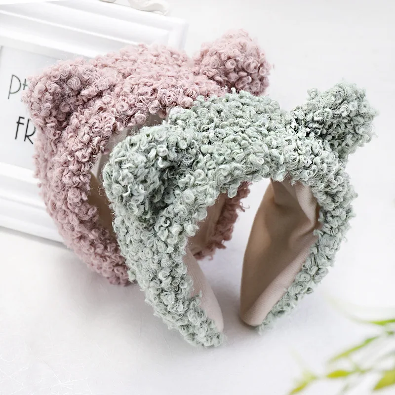 Fashion Plush Ear Hair Bands For Women Hoop For Hair Accessories Girls Winter Fur Headband bandeau cheveux opaska do wlosow Haar
Fashion Plush Ear Hair Bands For Women Hoop For Hair Accessories Girls Winter Fur Headband bandeau cheveux opaska do wlosow Haar