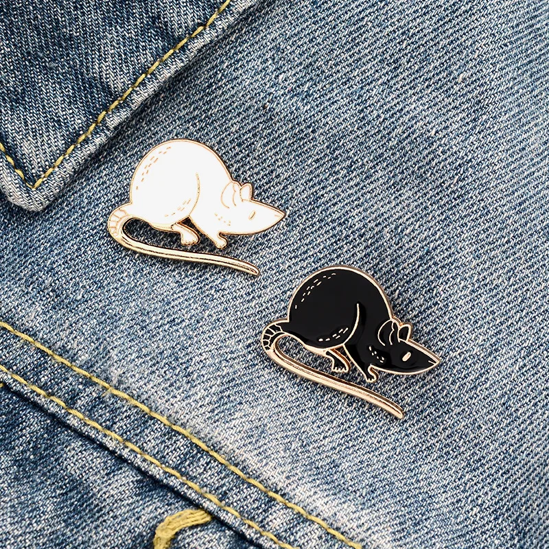 QIHE JEWELRY Black White Couple Foraging Mouse Enamel Pins Cute Animals Brooches Badges Fashion Pins Gifts for Friends Wholesale
QIHE JEWELRY Black White Couple Foraging Mouse Enamel Pins Cute Animals Brooches Badges Fashion Pins Gifts for Friends Wholesale