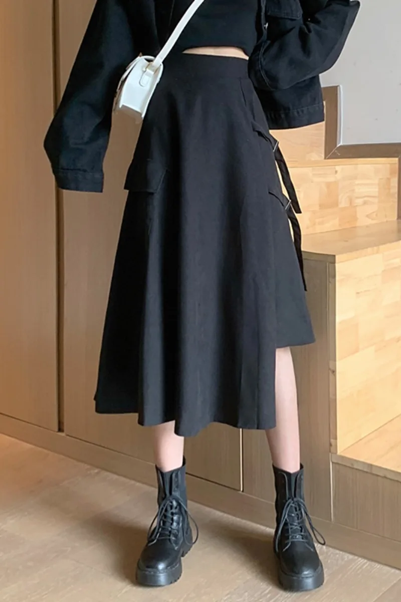 Spring and summer 2021 new a-line skirt design sense black high-waisted thin mid-length skirt
Spring and summer 2021 new a-line skirt design sense black high-waisted thin mid-length skirt