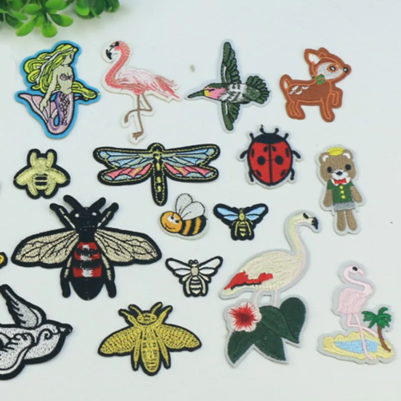 50pcs/lot Embroidery Patches Gold Silver Clothing Decoration Flamingo Mermaid Insect Ladybug Bee Diy Iron Heat Transfer Applique
50pcs/lot Embroidery Patches Gold Silver Clothing Decoration Flamingo Mermaid Insect Ladybug Bee Diy Iron Heat Transfer Applique