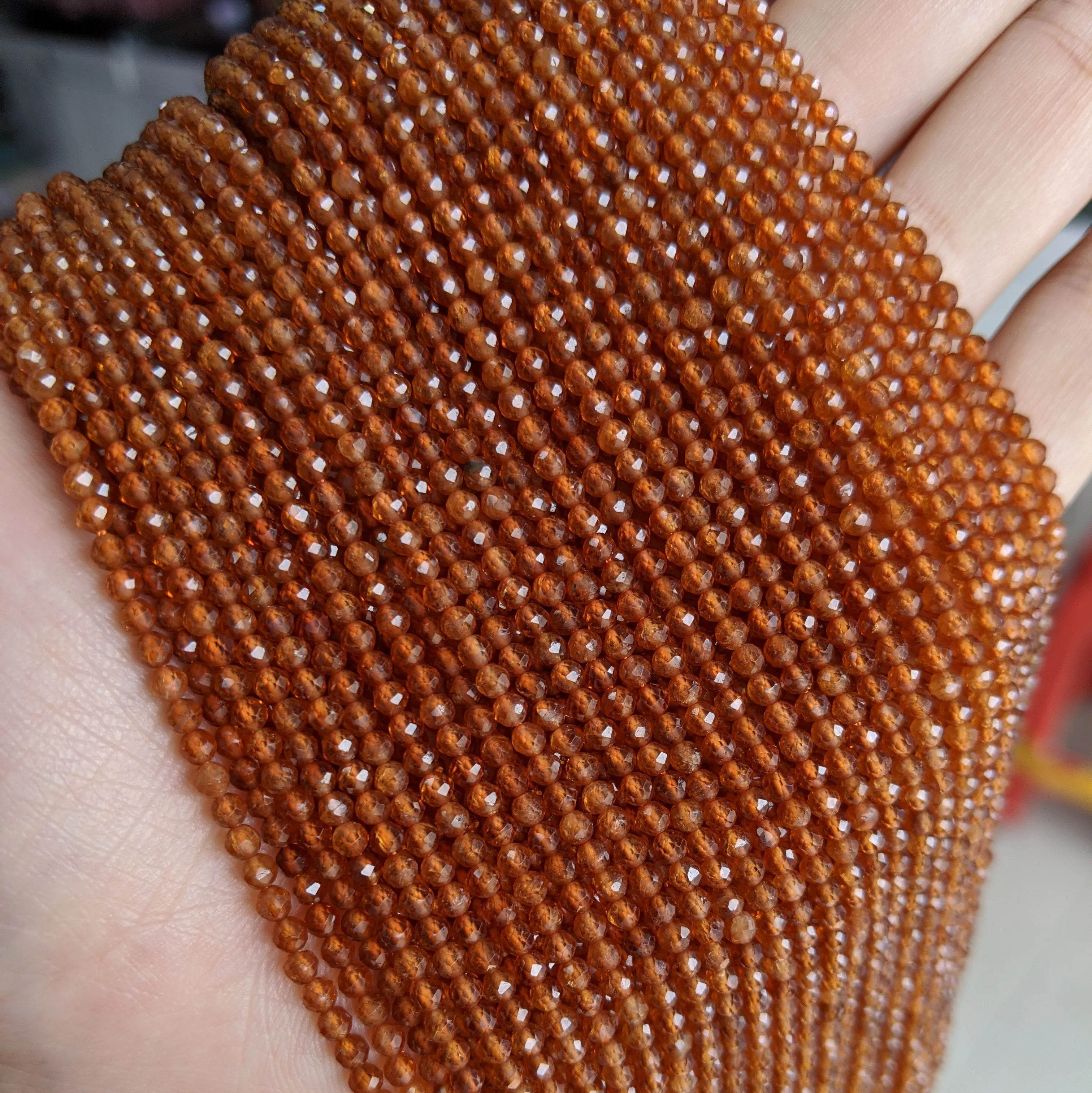 Бусины Из Натурального оранжевого камня диаметром 2,5 мм, граненые, разрезанные бусины для изготовления ювелирных изделий
Бусины Из Натурального оранжевого камня диаметром 2,5 мм, граненые, разрезанные бусины для изготовления ювелирных изделий