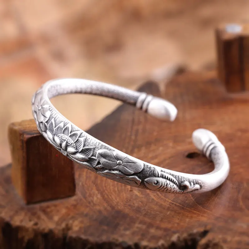 Uglyless Ethnic Solid 999 Full Silver Lotus Fishes Bangles for Women Six-word Mantra Buddhistic Gifts Silver Lotus Bangles BA745
Uglyless Ethnic Solid 999 Full Silver Lotus Fishes Bangles for Women Six-word Mantra Buddhistic Gifts Silver Lotus Bangles BA745