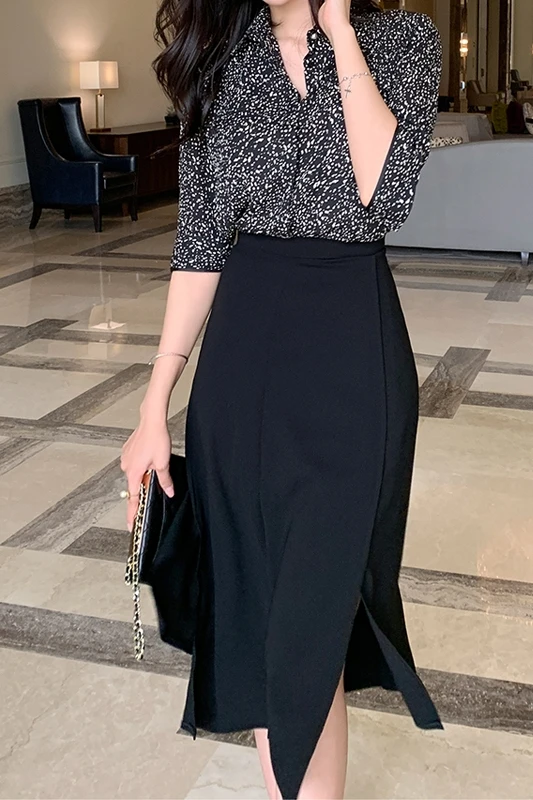 COIGARSAM Fashion Print Shirt Womens tops New Spring Chiffon Women shirts Black 5137
COIGARSAM Fashion Print Shirt Womens tops New Spring Chiffon Women shirts Black 5137