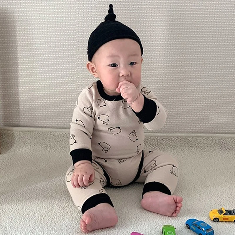 Baby Clothing 2022 Spring New Kids Split Jumpsuit Infant Baby Clothes Sets Print Baby Triangle Romper Send Cute Hats 3-24 Months
Baby Clothing 2022 Spring New Kids Split Jumpsuit Infant Baby Clothes Sets Print Baby Triangle Romper Send Cute Hats 3-24 Months