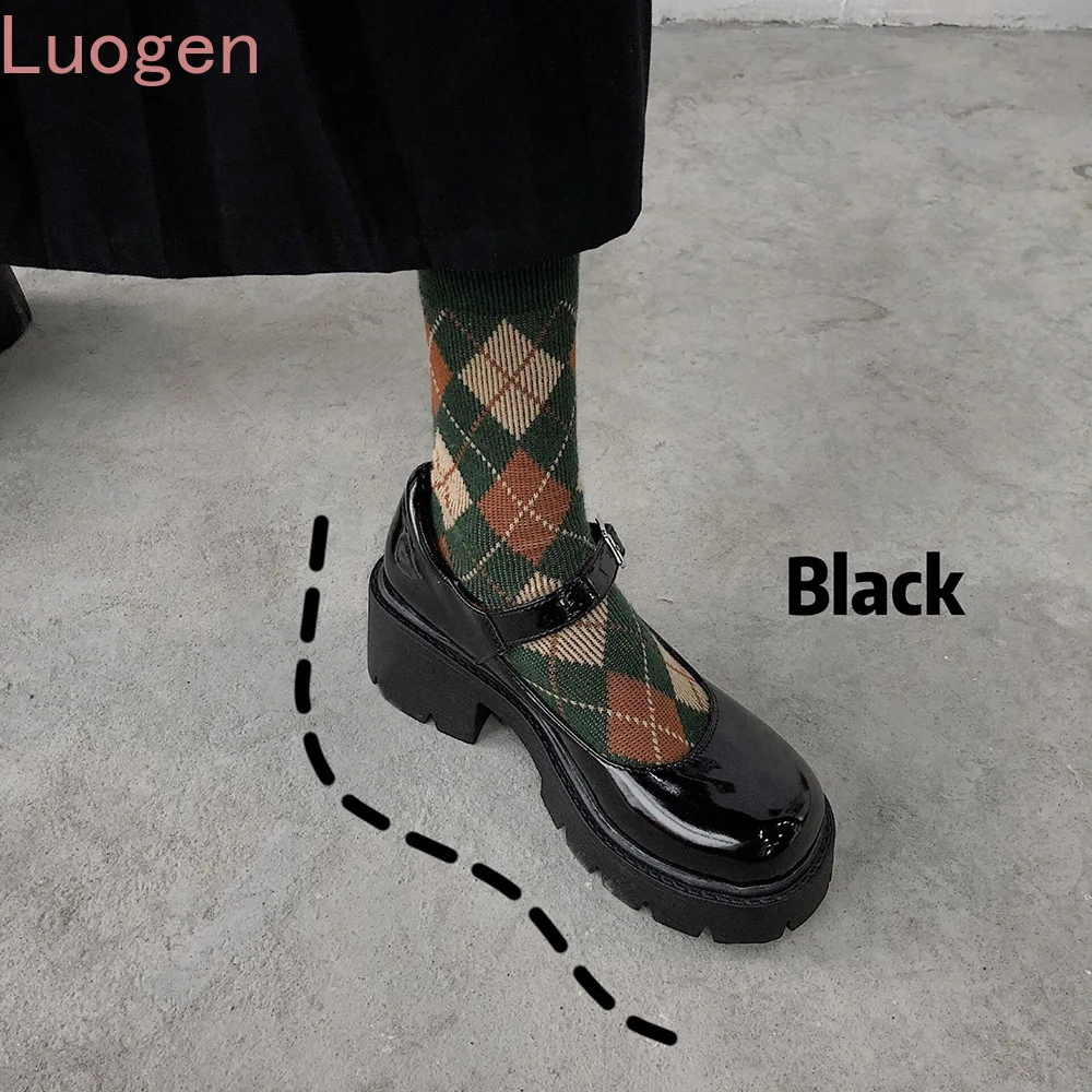 Spring and Summer Japanese Lolita Women Thick-soled Jk Uniform Single 5cm High Heels Retro British Style Small Leather Shoes
Spring and Summer Japanese Lolita Women Thick-soled Jk Uniform Single 5cm High Heels Retro British Style Small Leather Shoes