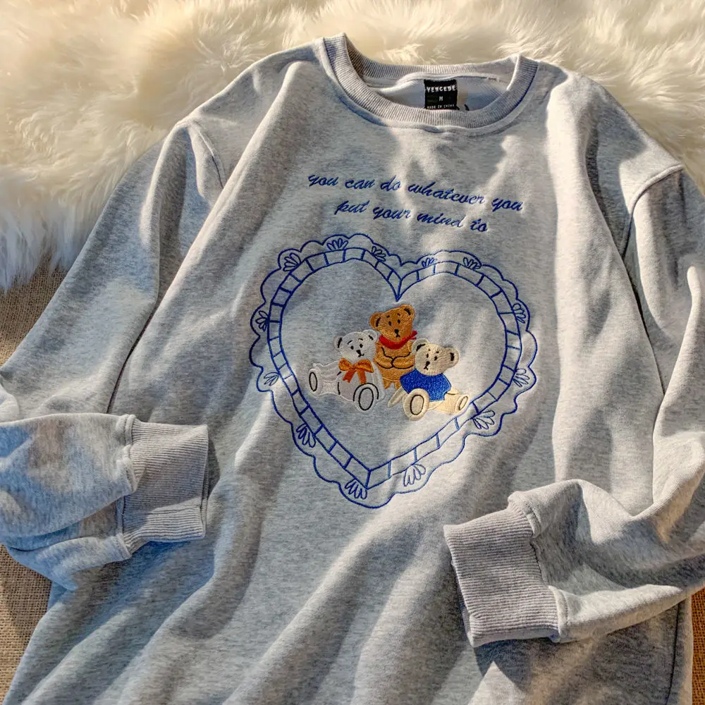 3 colors Letters Bears Embroidery Sweatshirt Vintage Brand Fashion Teens Clothes Long Sleeve Tops Crewneck Sweatshirt Streetwear
3 colors Letters Bears Embroidery Sweatshirt Vintage Brand Fashion Teens Clothes Long Sleeve Tops Crewneck Sweatshirt Streetwear