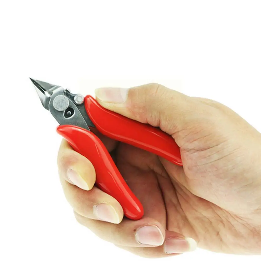 1PC Diagonal Pliers 3.5 Inch Mini Wire Cutter Small Pliers Handle Soft Cutting Rubber Electronic Wires Insulating Pliers Mo R8W7
1PC Diagonal Pliers 3.5 Inch Mini Wire Cutter Small Pliers Handle Soft Cutting Rubber Electronic Wires Insulating Pliers Mo R8W7