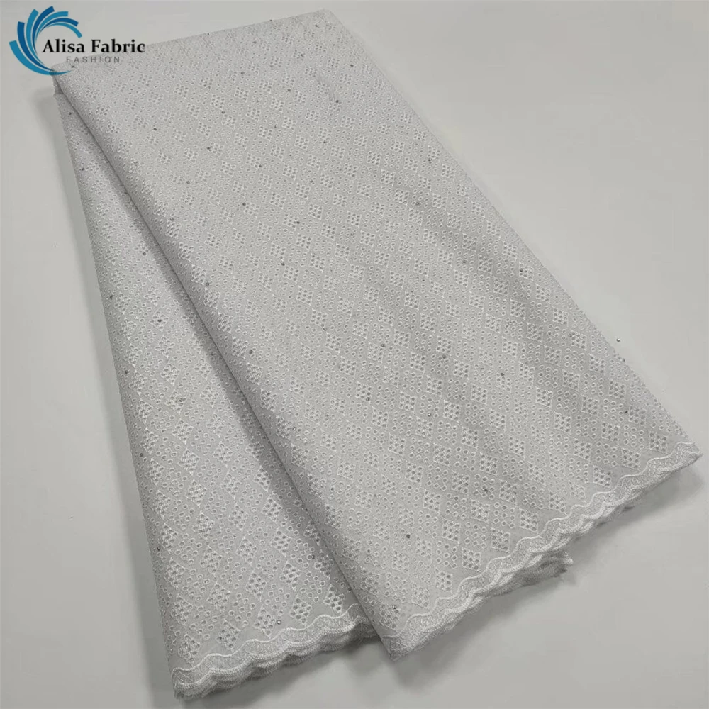 African Dry Lace Fabric Embroidery White Swiss Voile Cotton 2022 Hot Selling Church Dress Materials For Nigerian Woman Sew
African Dry Lace Fabric Embroidery White Swiss Voile Cotton 2022 Hot Selling Church Dress Materials For Nigerian Woman Sew