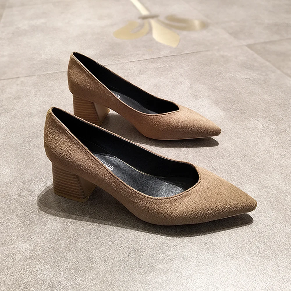 European style 2019 pointed single shoes female thick with high heels pumps women suede high heels professional work shoes 
European style 2019 pointed single shoes female thick with high heels pumps women suede high heels professional work shoes
