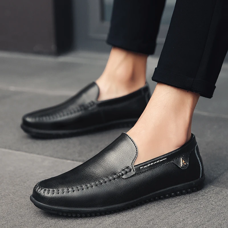 Genuine leather men's casual shoes luxury brand 2021 men shoes loafers breathable slip on black driving shoes plus size 37-47
Genuine leather men's casual shoes luxury brand 2021 men shoes loafers breathable slip on black driving shoes plus size 37-47