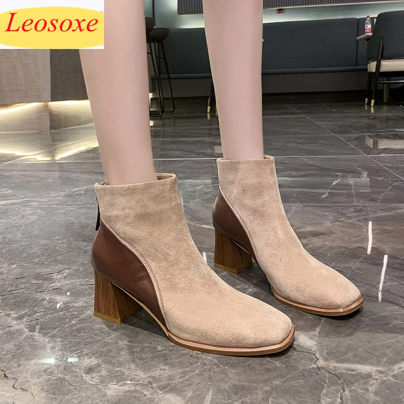 Женские ботильоны на высоком каблуке, простые удобные ботинки на высоком квадратном каблуке в европейском и американском стиле
Женские ботильоны на высоком каблуке, простые удобные ботинки на высоком квадратном каблуке в европейском и американском стиле