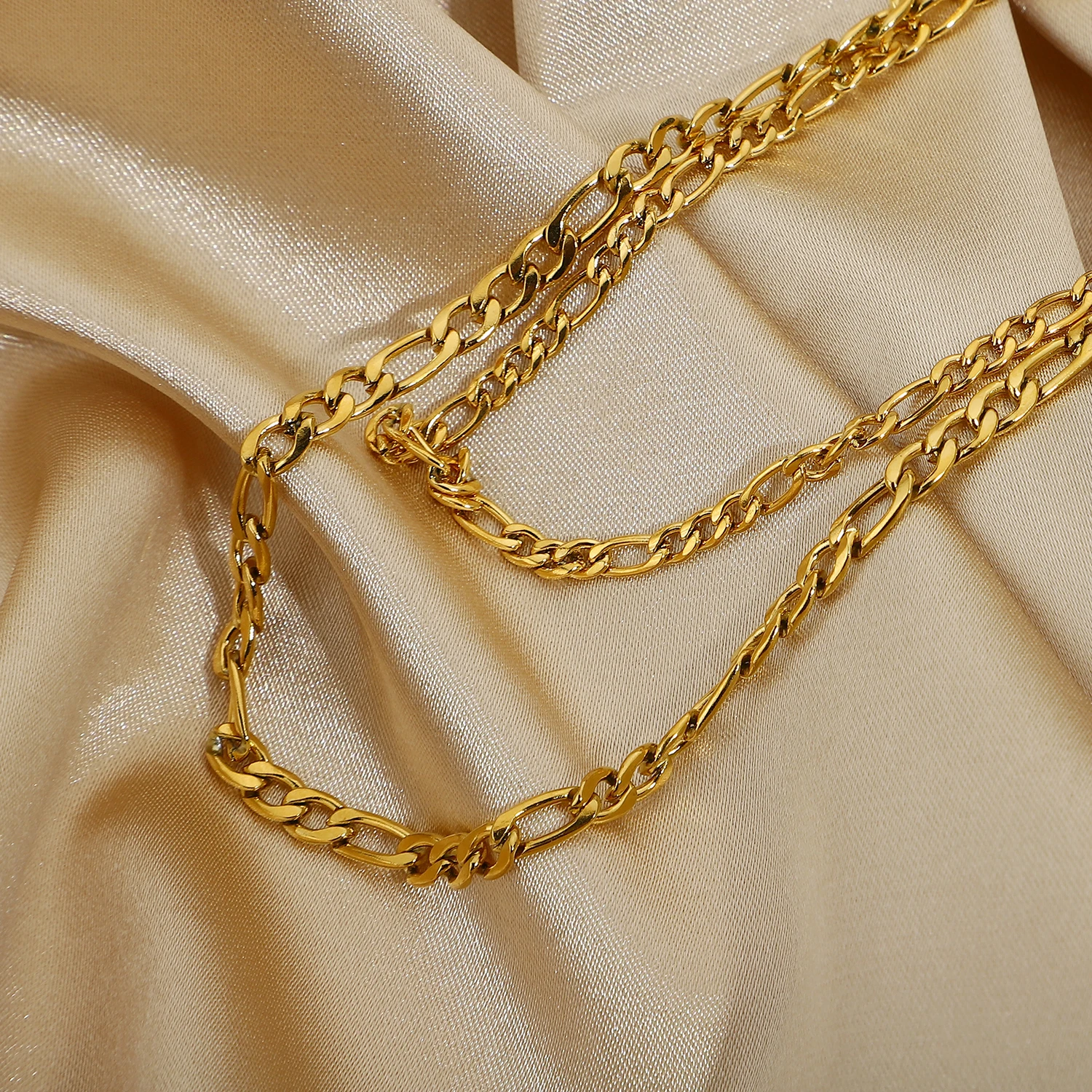 Minimal double figaro gold chain necklace daily Jewelry gold plated stainless steel two layers Chokers neckalce
Minimal double figaro gold chain necklace daily Jewelry gold plated stainless steel two layers Chokers neckalce