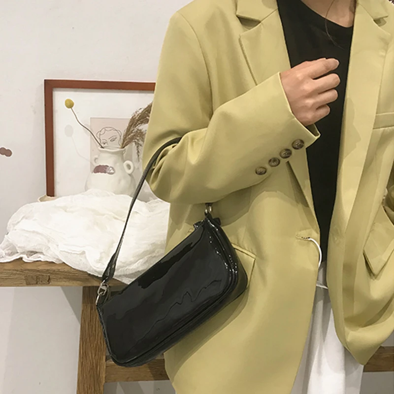 Fashion French Style Baguette Shoulder Bags for Women PU Leather Black Handbag Armpit Bag Clutch Female Purse
Fashion French Style Baguette Shoulder Bags for Women PU Leather Black Handbag Armpit Bag Clutch Female Purse