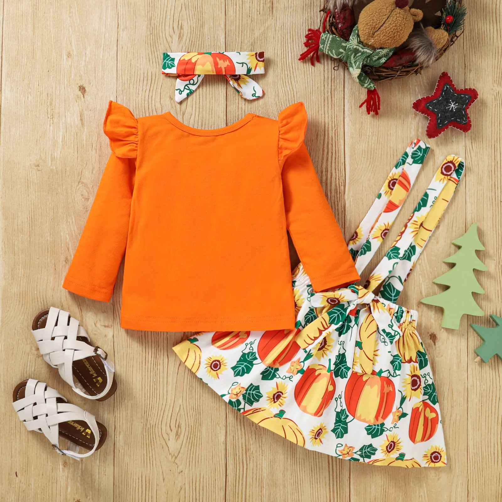 1-3 Years New Girls Skirt Three Piece Suit Casual Long Sleeve T-shirt and Pumpkin Print Suspender Skirt with Headband
1-3 Years New Girls Skirt Three Piece Suit Casual Long Sleeve T-shirt and Pumpkin Print Suspender Skirt with Headband