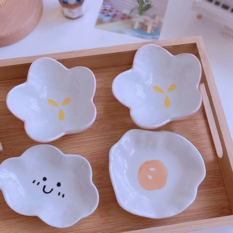 Ceramic Side Dish Small Sauce Dish Butter Mustard Sushi Specialty Plates Vinegar Soy Dishes Saucer Tableware Kitchen Porcelain
Ceramic Side Dish Small Sauce Dish Butter Mustard Sushi Specialty Plates Vinegar Soy Dishes Saucer Tableware Kitchen Porcelain