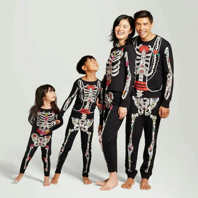 Lugentolo Halloween Matching Family Outfits Parent-child Wear Skull Pattern Print Home Service Autumn Suit Family Wear
Lugentolo Halloween Matching Family Outfits Parent-child Wear Skull Pattern Print Home Service Autumn Suit Family Wear