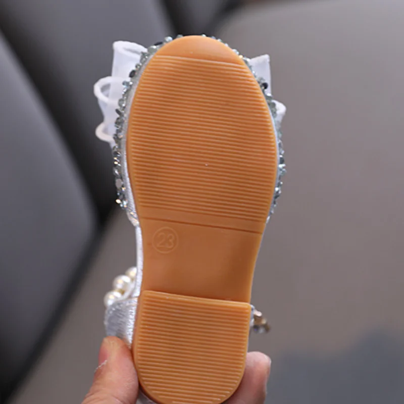 Kids Sandals 2021 Summer Girls Fashion Beach Shoes Princess Pink Pearl Rhinestone Cute Soft Flats Party Dress Baby Shoes 21-36
Kids Sandals 2021 Summer Girls Fashion Beach Shoes Princess Pink Pearl Rhinestone Cute Soft Flats Party Dress Baby Shoes 21-36