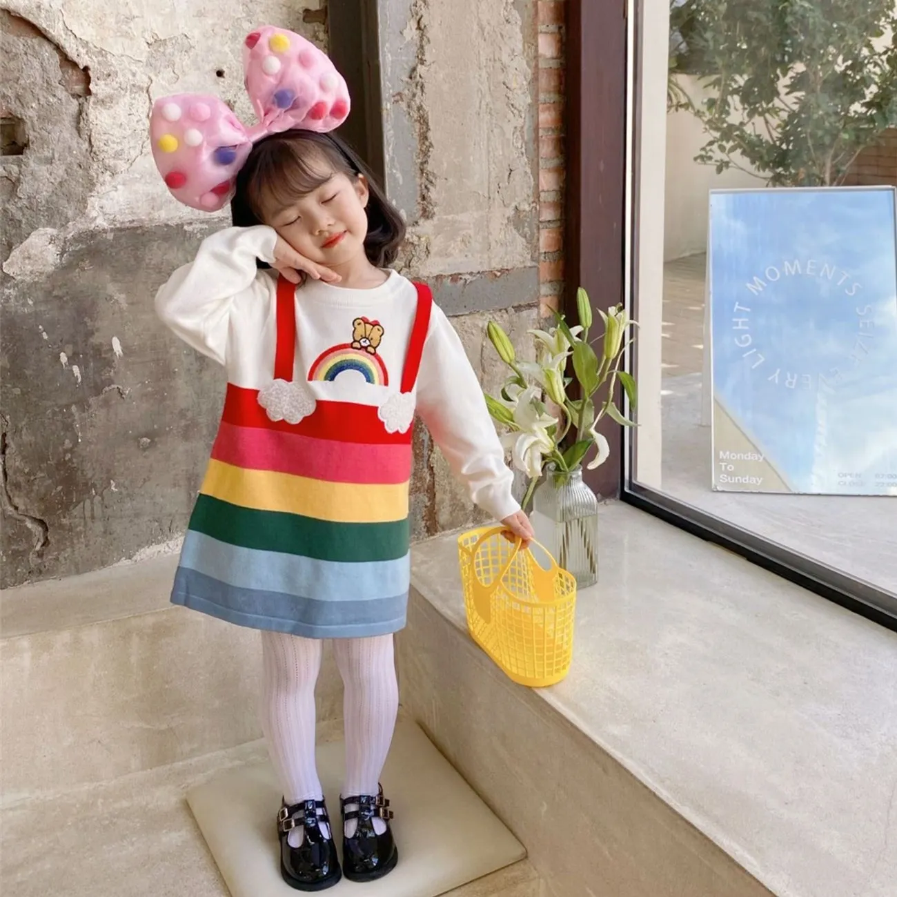 Rainbow fake two-piece knitted dress Sweet embroidered knitted sweater dress girls clothes
Rainbow fake two-piece knitted dress Sweet embroidered knitted sweater dress girls clothes