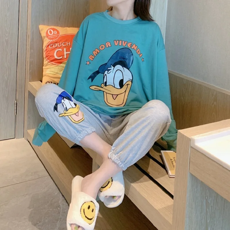 Disney Pajamas Women's New Spring and Autumn Long Donald Duck Print Casual Outer Wear Cartoon Ladies Home Service Suit
Disney Pajamas Women's New Spring and Autumn Long Donald Duck Print Casual Outer Wear Cartoon Ladies Home Service Suit